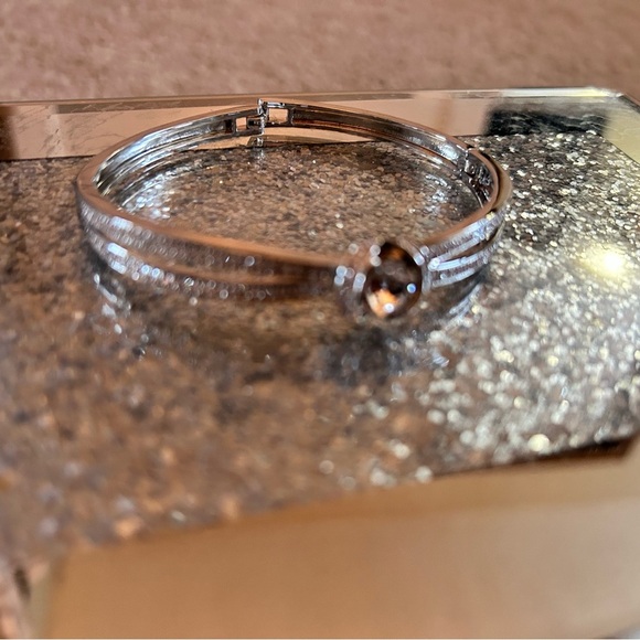 Silver Bracelet with Dual Band Design - Picture 1 of 3